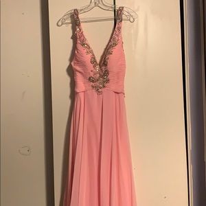 Handmade prom dress fits perfect on 5’4 women